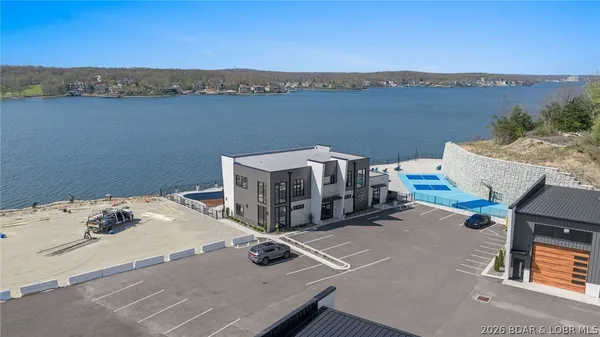 $494,800 | 100 Blue Heron Hill Lane, Unit 219, Lake Ozark, MO 65049