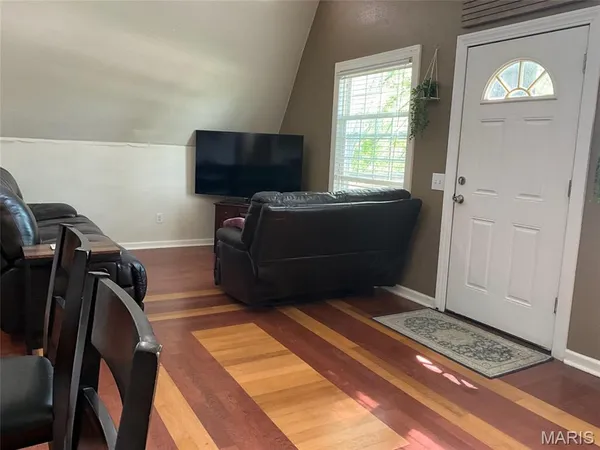 $245,000 | 103 Branch Drive, Edwardsville, IL 62025
