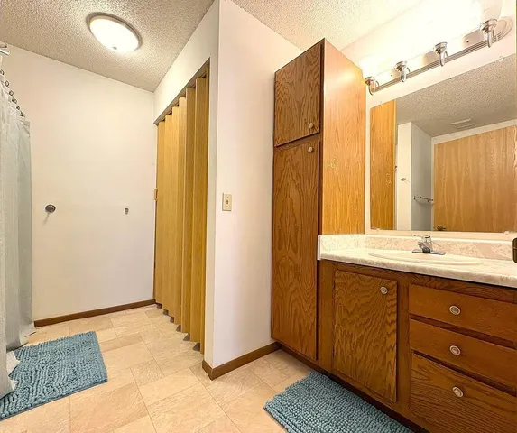 $99,500 | 826 Central Avenue North, Unit 8, Faribault, MN 55021