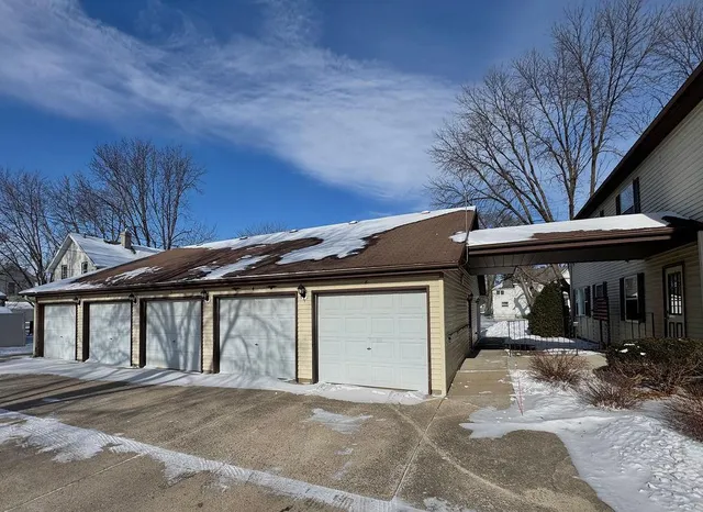 $99,500 | 826 Central Avenue North, Unit 8, Faribault, MN 55021