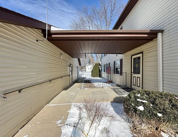 $99,500 | 826 Central Avenue North, Unit 8, Faribault, MN 55021