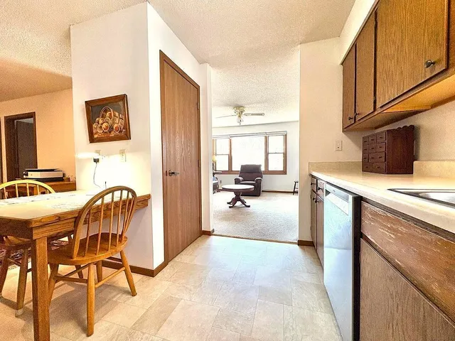 $99,500 | 826 Central Avenue North, Unit 8, Faribault, MN 55021