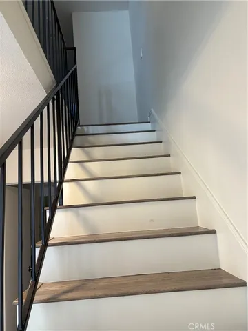 $669,000 | 17 East Plymouth Street, Long Beach, CA 90805