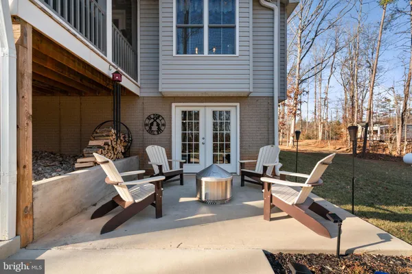 a building outdoor space with patio furniture