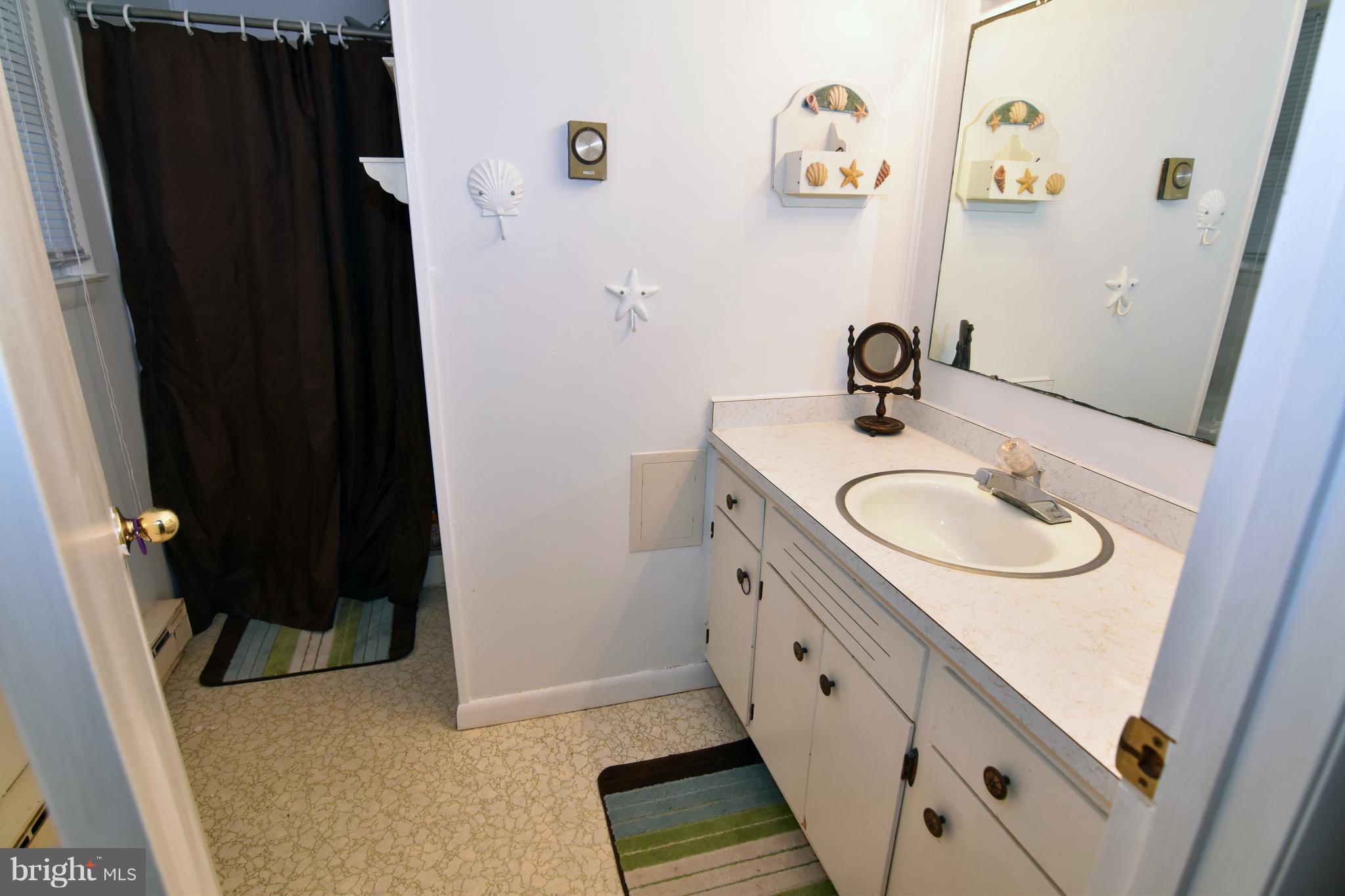 114 Worcester Road Stevensville, MD 21666 - Photo 19 of 19 Bath (Master)