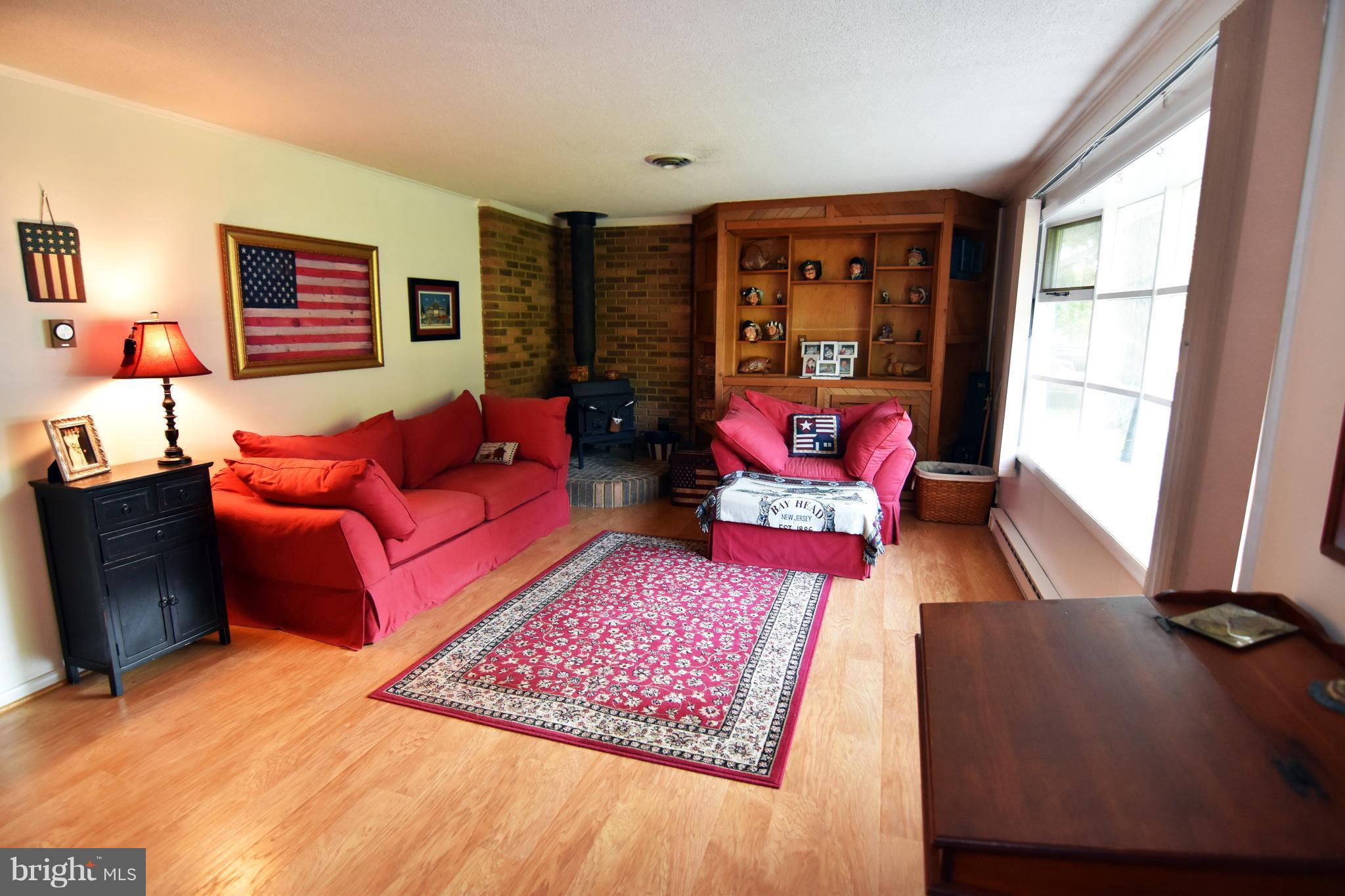 114 Worcester Road Stevensville, MD 21666 - Photo 8 of 19 Living Room