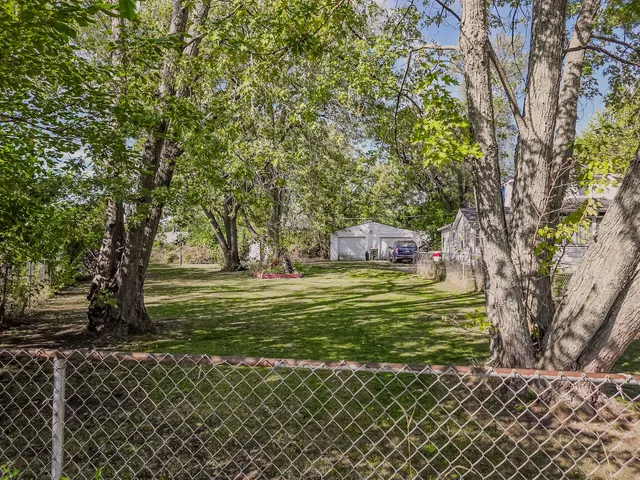 $150,000 | 1428 Ardmore Drive, Round Lake Beach, IL 60073