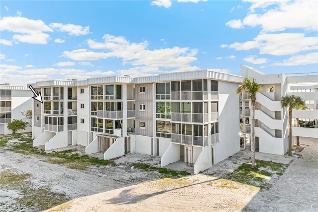 $899,000 | 2265 West Gulf Drive, Unit 310C, Sanibel, FL 33957