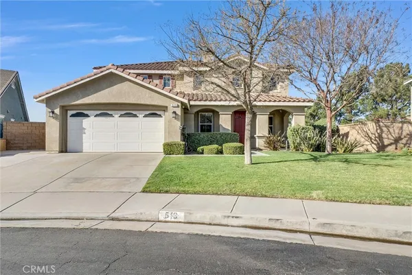 front view of house with a yard
