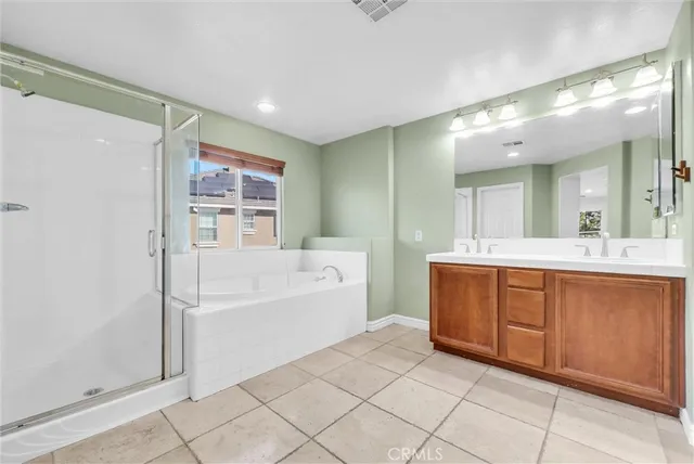 $999,000 | 519 Cedarbrook Lane, Corona, CA 92879