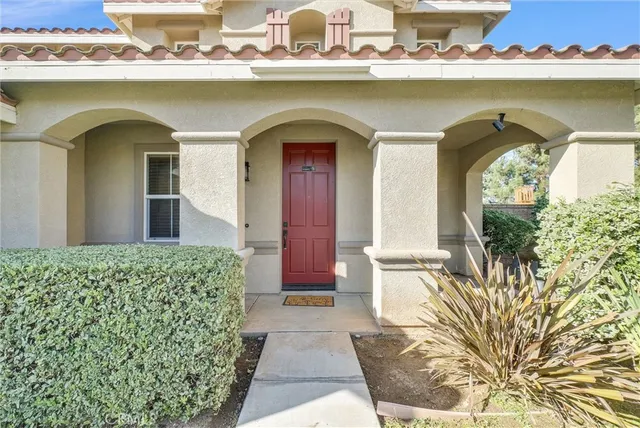 $999,000 | 519 Cedarbrook Lane, Corona, CA 92879