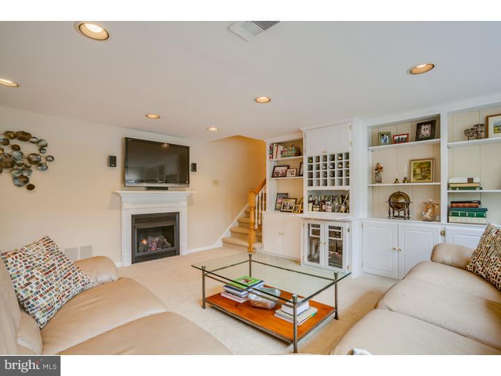 585 Pelham Road Cherry Hill, NJ 08034 - Photo 14 of 25 Family Room