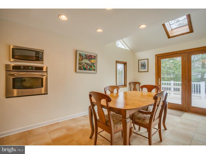 585 Pelham Road Cherry Hill, NJ 08034 - Photo 8 of 25 Kitchen