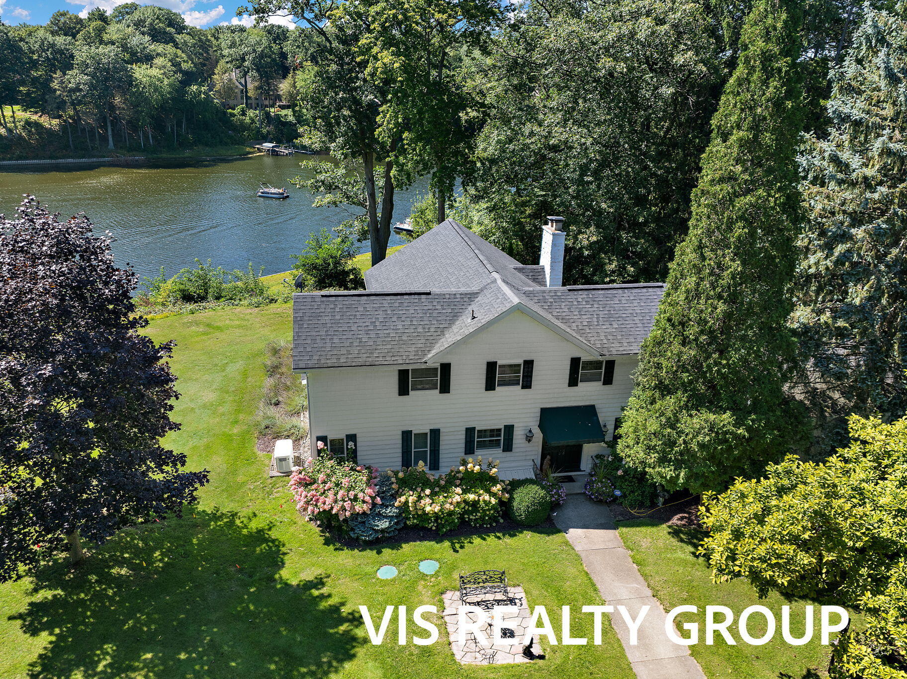 7265 South Walker Road Spring Lake, MI 49456 - Photo 8 of 148 207-web-or-mls-57-print-DJI_0905 (2)