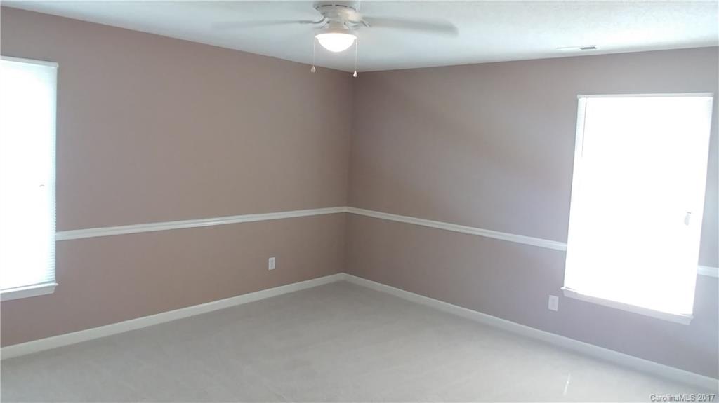 7009 Rothmore View Court Charlotte, NC 28215 - Photo 22 of 23 Gallery Image 22