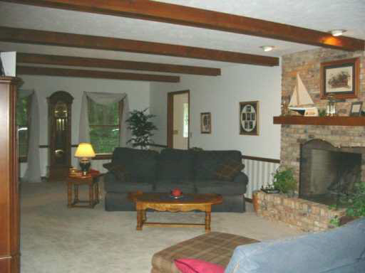 2216 Hook Road Mishawaka, IN 46544 - Photo 2 of 8 Gallery Image 2