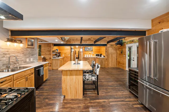 $879,000 | 2697 North 176th Avenue, Walkerville, MI 49459