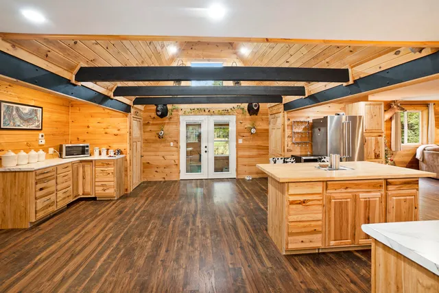 $879,000 | 2697 North 176th Avenue, Walkerville, MI 49459