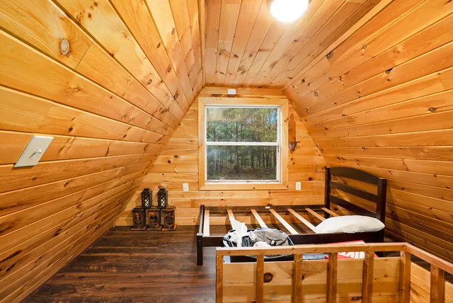 $879,000 | 2697 North 176th Avenue, Walkerville, MI 49459