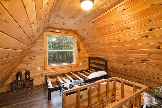 $879,000 | 2697 North 176th Avenue, Walkerville, MI 49459