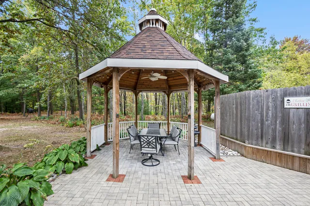 $879,000 | 2697 North 176th Avenue, Walkerville, MI 49459