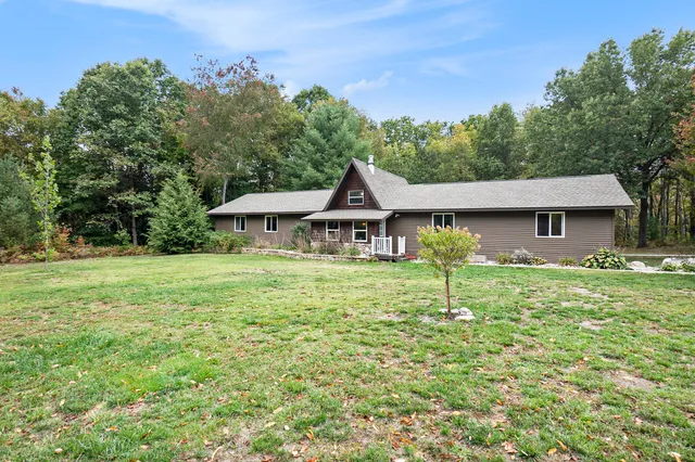 $879,000 | 2697 North 176th Avenue, Walkerville, MI 49459