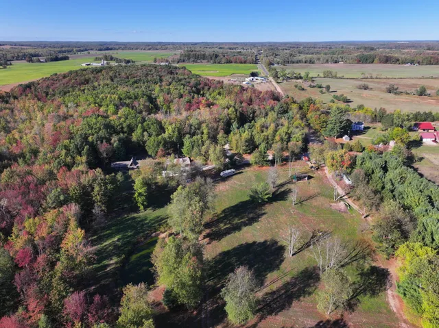 $879,000 | 2697 North 176th Avenue, Walkerville, MI 49459