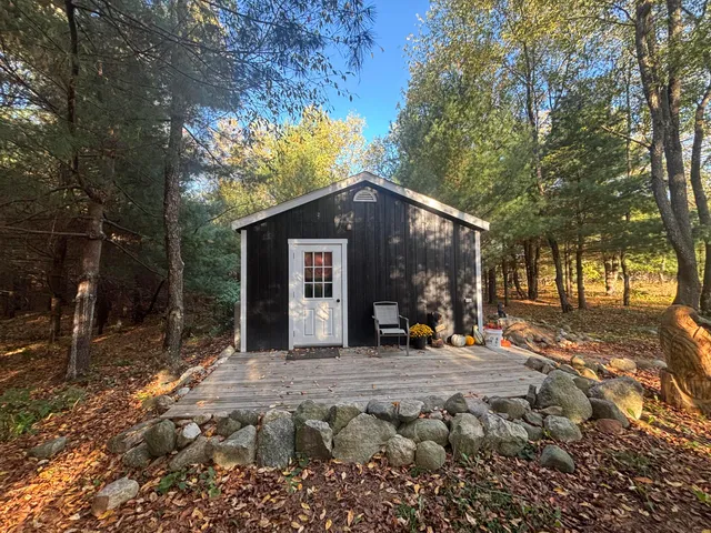 $879,000 | 2697 North 176th Avenue, Walkerville, MI 49459