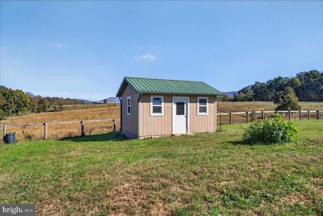 $1,500,000 | 239 Mt Carmel Road, Luray, VA 22835