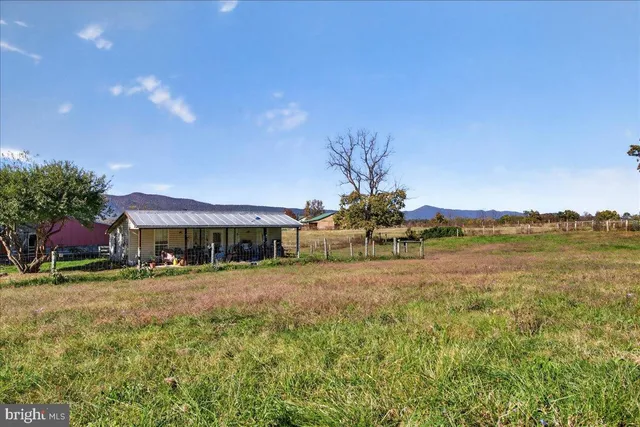 $1,500,000 | 239 Mt Carmel Road, Luray, VA 22835
