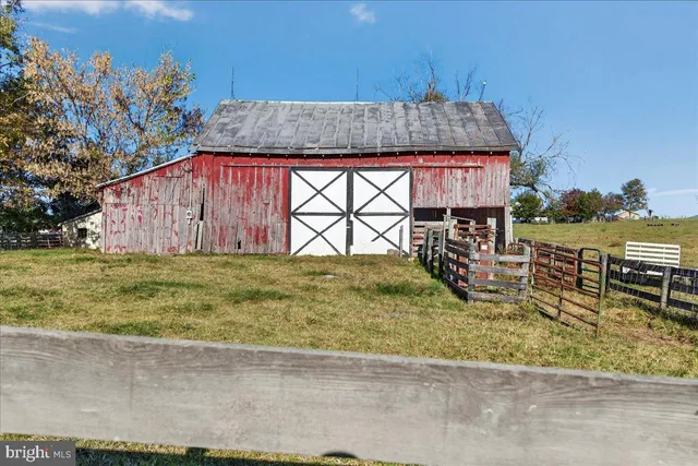 $1,500,000 | 239 Mt Carmel Road, Luray, VA 22835