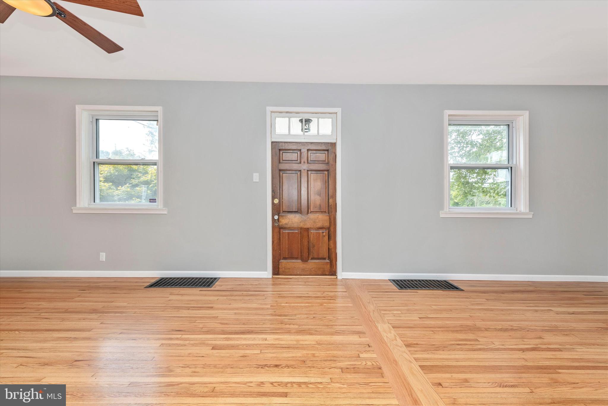 624 Beaver Creek Road Hagerstown, MD 21740 - Photo 15 of 42 Front door opens to large living room.