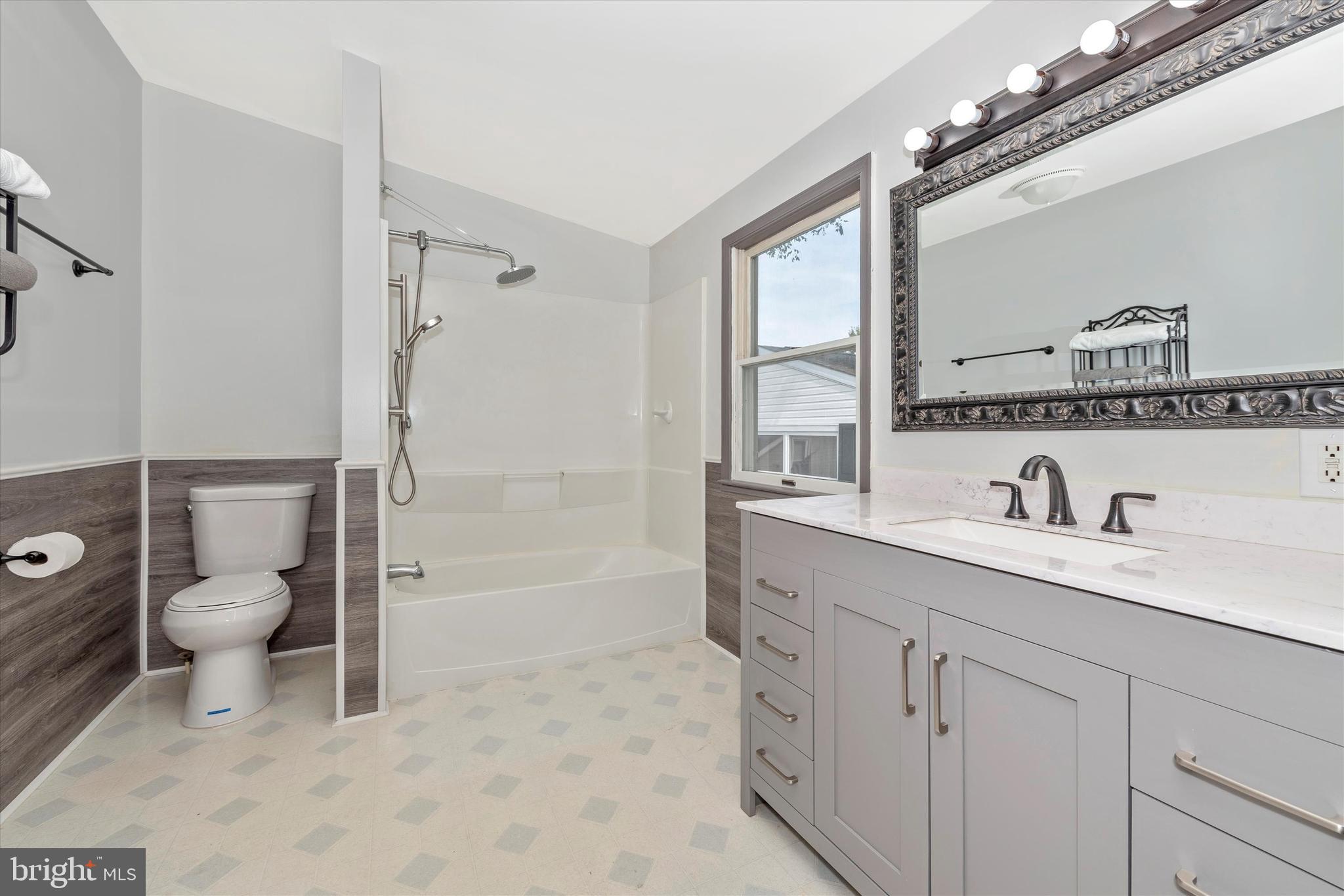 624 Beaver Creek Road Hagerstown, MD 21740 - Photo 24 of 42 Owner's ensuite bath.