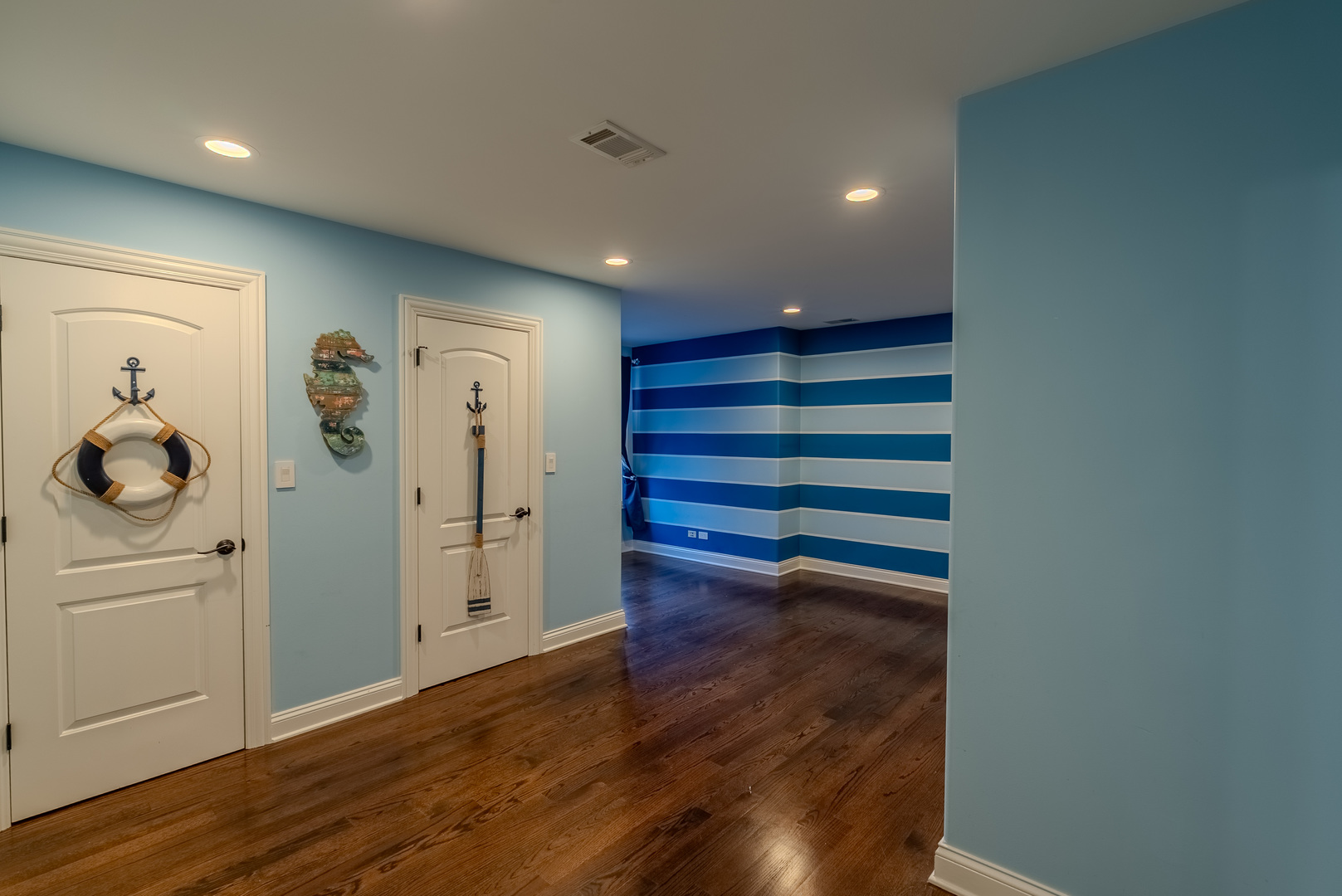 863 Bittersweet Drive Northbrook, IL 60062 - Photo 33 of 51 a room with wooden floor and white walls