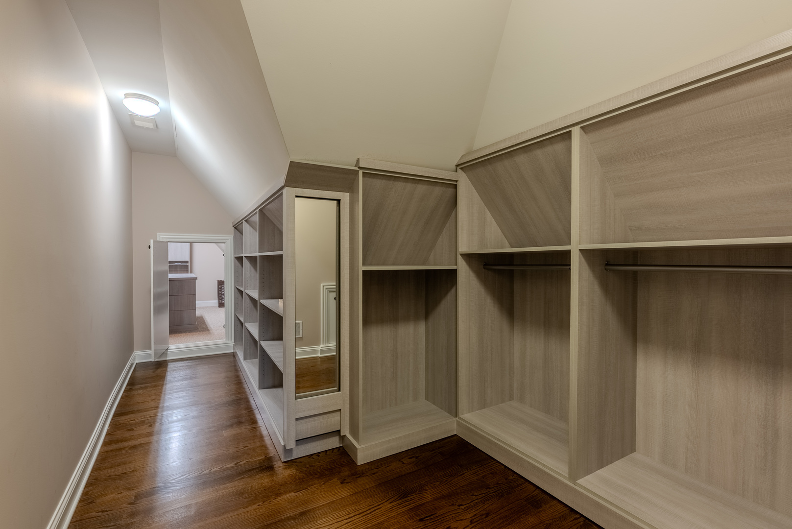 863 Bittersweet Drive Northbrook, IL 60062 - Photo 35 of 51 a view of entryway with wooden floor