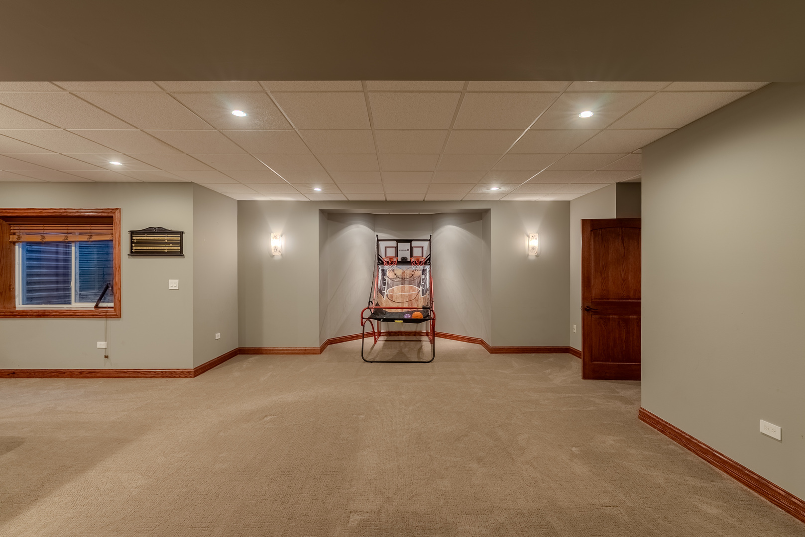 863 Bittersweet Drive Northbrook, IL 60062 - Photo 41 of 51 a view of a room with gym equipment