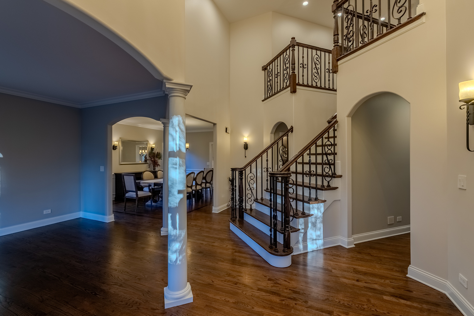 863 Bittersweet Drive Northbrook, IL 60062 - Photo 6 of 51 a view of entryway and hall with wooden floor