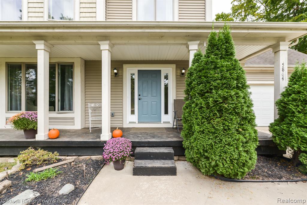 5864 Fisher Road Howell, MI 48855 - Photo 9 of 49