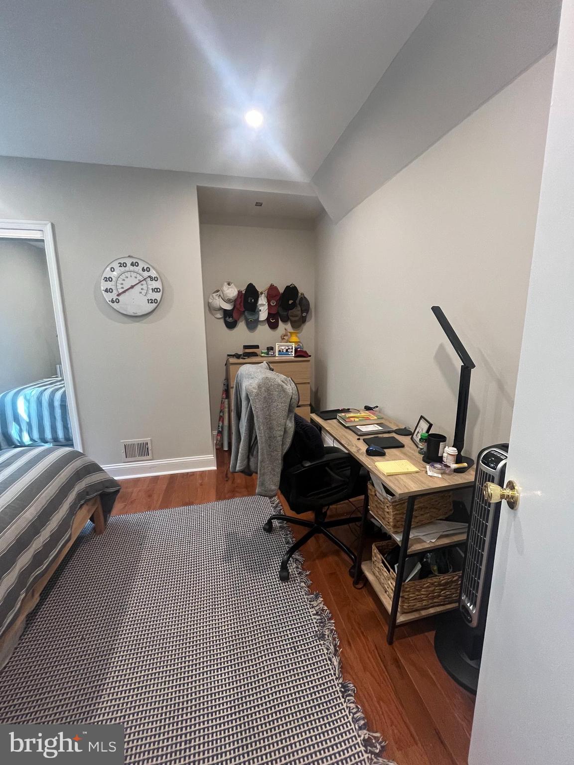 407 Cypress Street, Unit 1F Philadelphia, PA 19106 - Photo 10 of 14 a view of a room with gym equipment