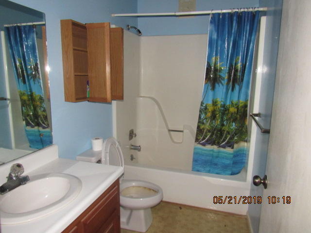 2163 Waters End Road Walland, TN 37886 - Photo 9 of 18 hall bathroom