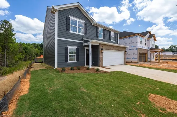 $3,325 | 1262 Solomon Drive, Unit DOGWOOD, Kernersville, NC 27284