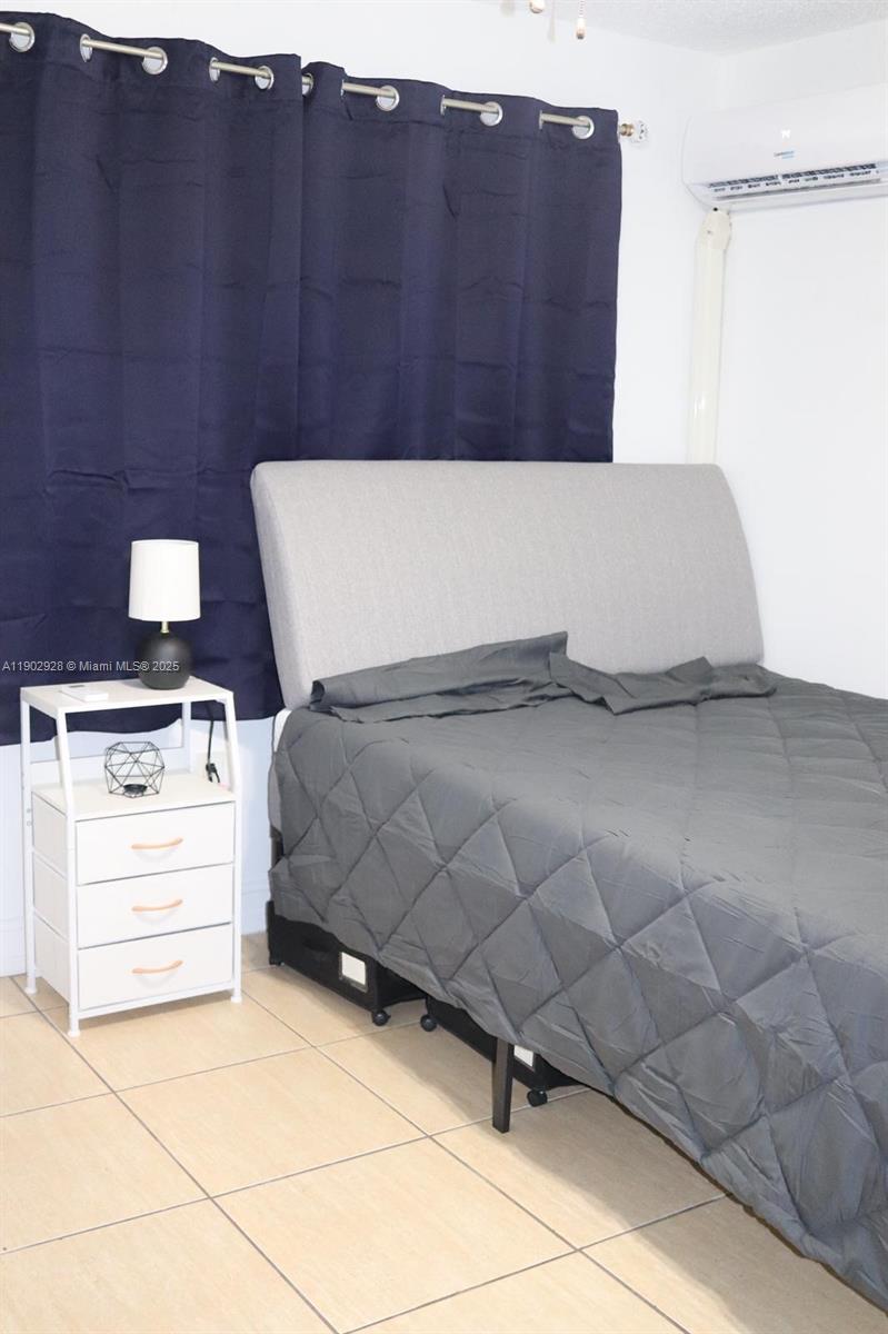 20022 Northwest 58th Court, Unit 1 Hialeah, FL 33015 - Photo 5 of 12