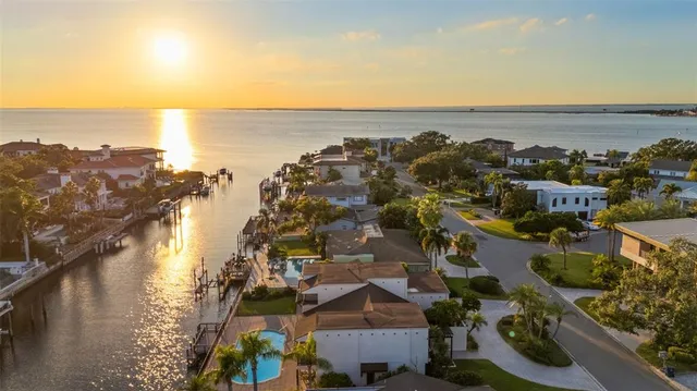 $3,790,000 | 4922 West Bay Way Place, Tampa, FL 33629
