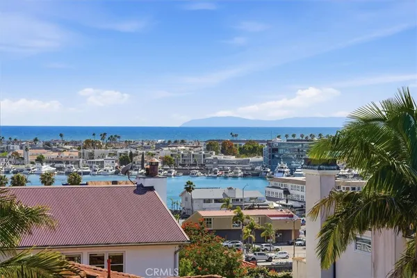 $4,795,000 | 255 Ocean View Avenue, Newport Beach, CA 92663