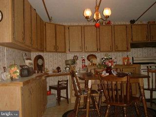 189 Hurst Road Ephrata, PA 17522 - Photo 5 of 8 Gallery Image 5