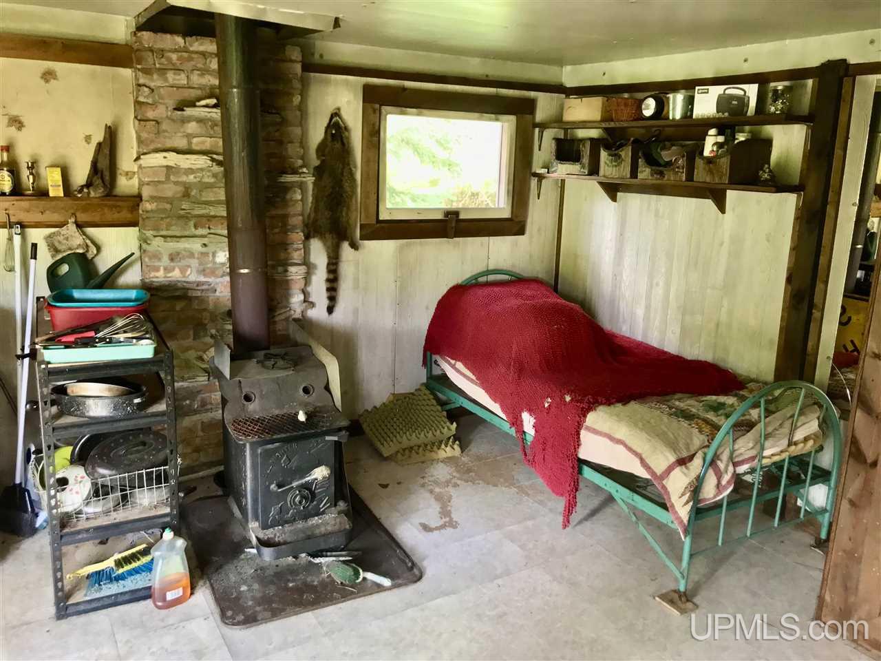 3998 Kelly Road Gulliver, MI 49840 - Photo 10 of 12 Gallery Image 10