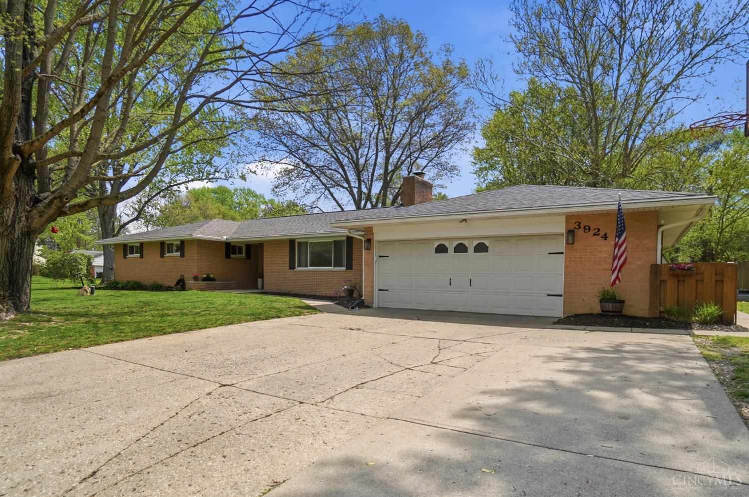 3924 Rexford Road Dayton, OH 45430 - Photo 2 of 51