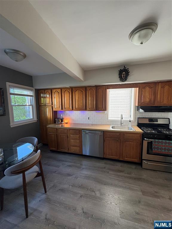 413 Morse Avenue, Unit WHOLE HOUSE Ridgefield, NJ 07657 - Photo 12 of 23