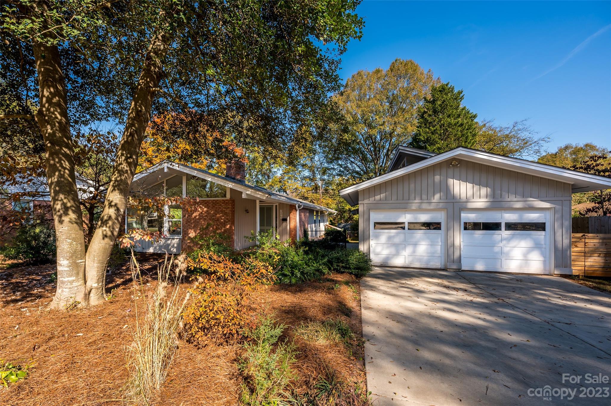 5821 Murrayhill Road Charlotte, NC 28210 - Photo 1 of 40 Gallery Image 1