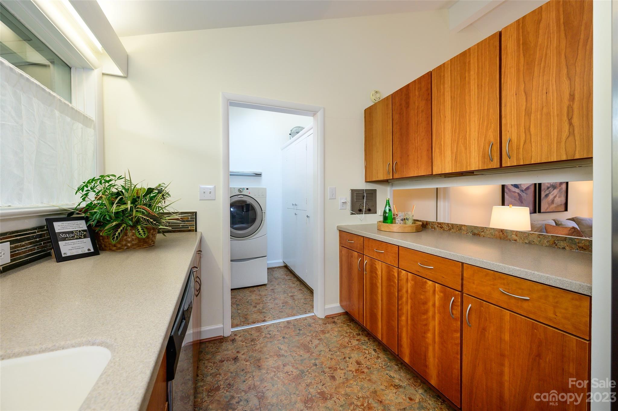5821 Murrayhill Road Charlotte, NC 28210 - Photo 20 of 40 Gallery Image 20